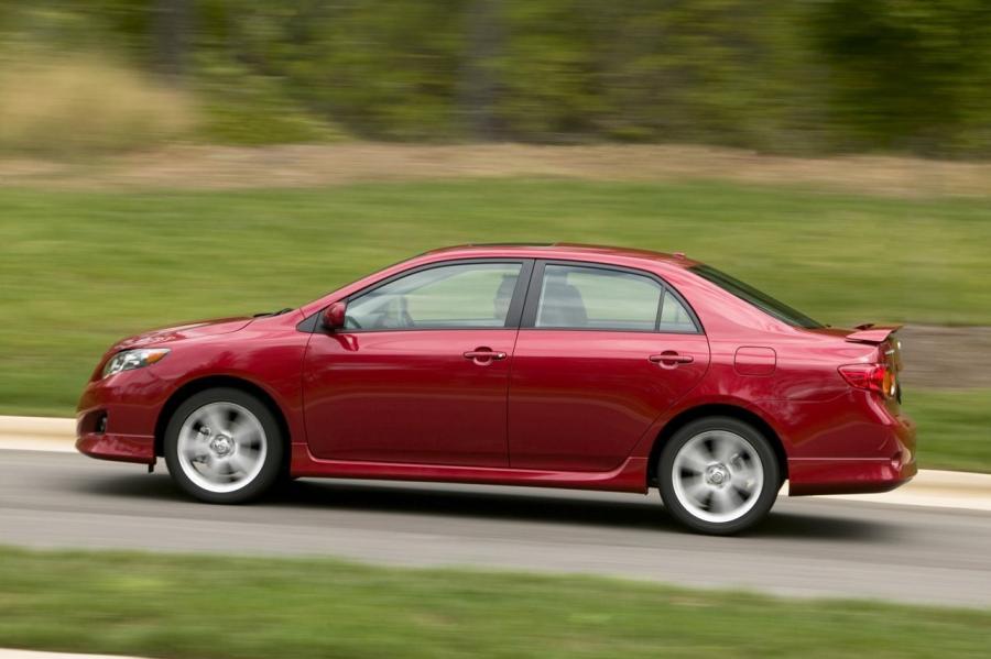  Toyota Corolla 2009 года  (фото 17 из 55)